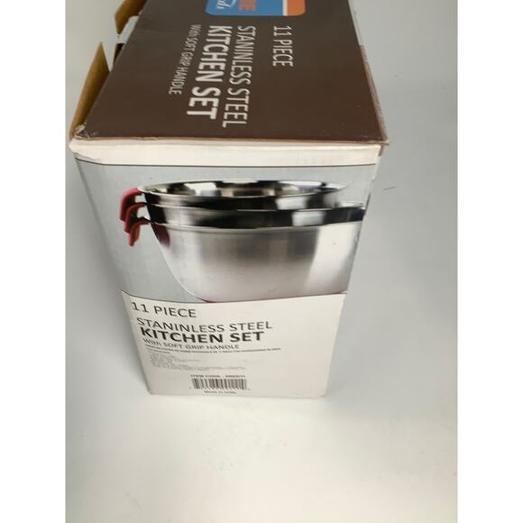 Home needs 11 piece kitchen set. Soft grip handle B￼146. - Picture 11 of 11